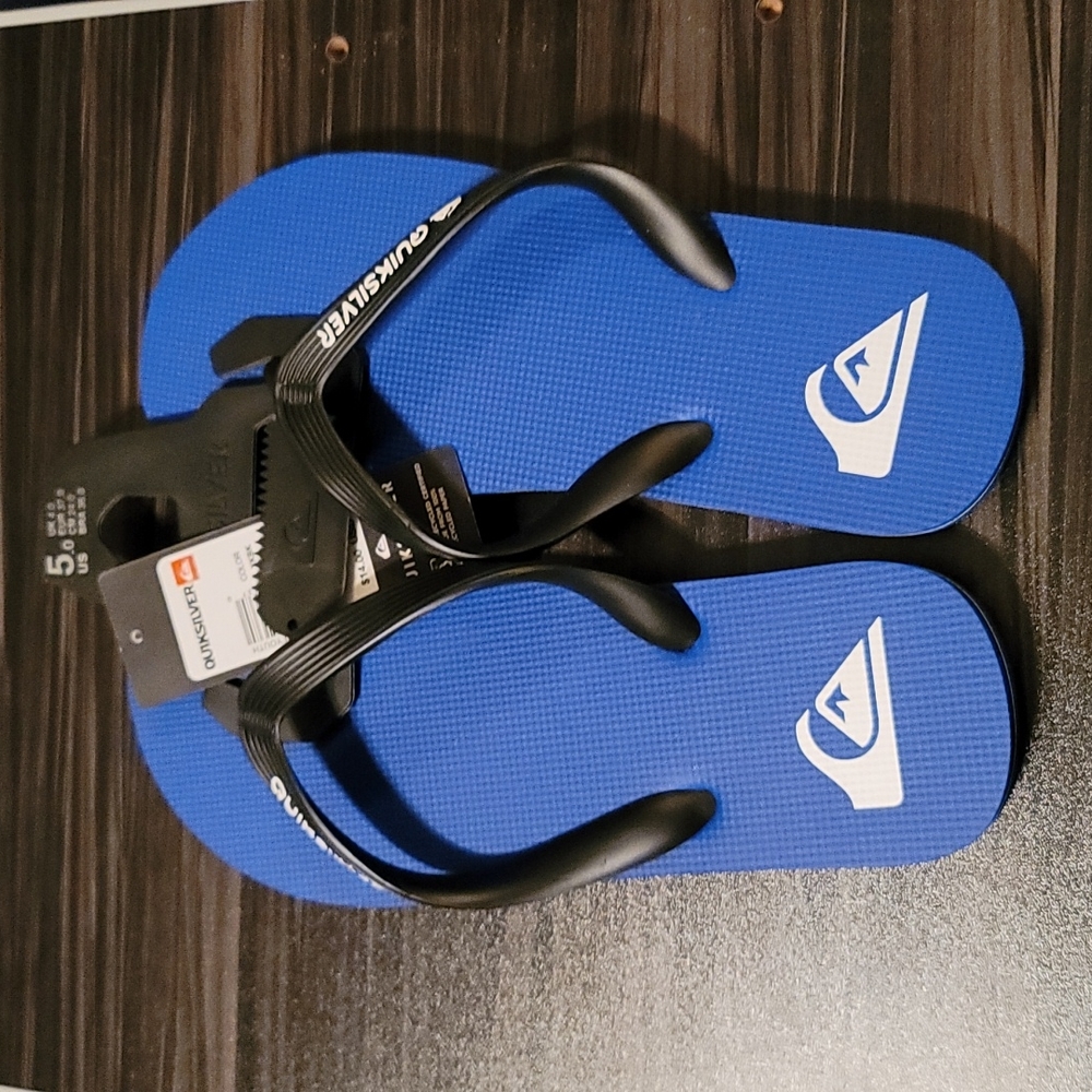 NWT Quicksilver Flip Flips